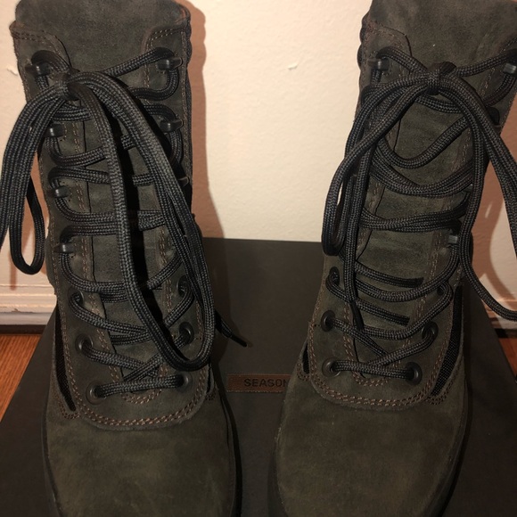 Yeezy Season 3 boots. - Picture 3 of 7